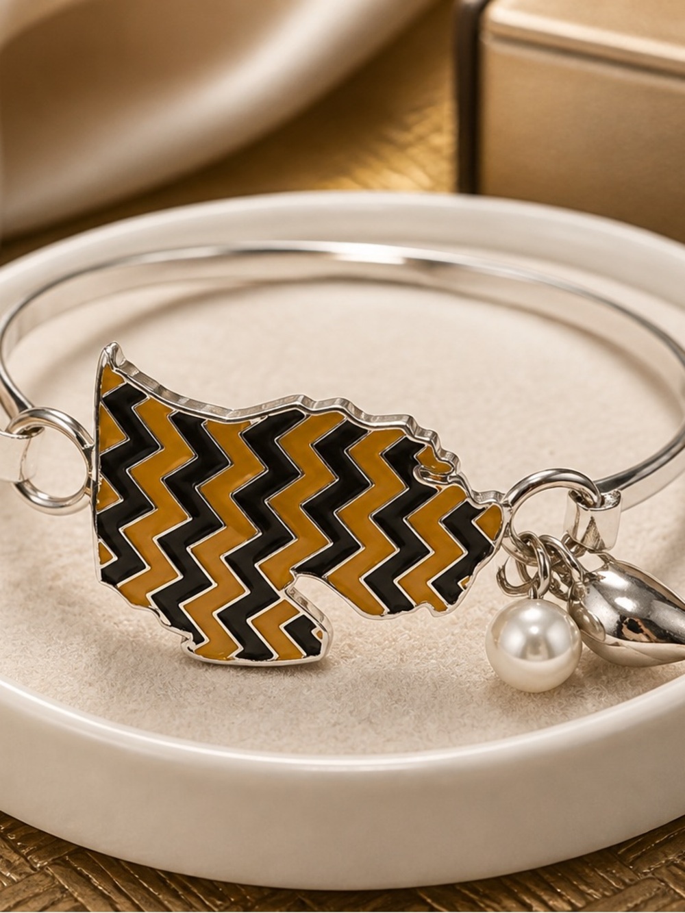 Chevron Pattern Bracelet with Charm